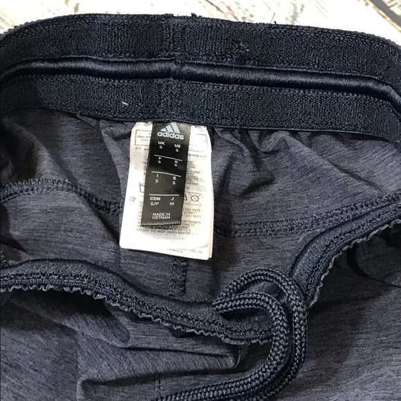 ☘️❄️ Adidas Axis Woven training Shorts ❄️☘️ - Picture 10 of 11